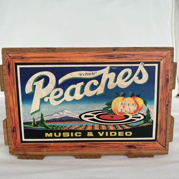 Vintage 80's Peaches Records & Tapes wooden crate - Picture 4 of 6